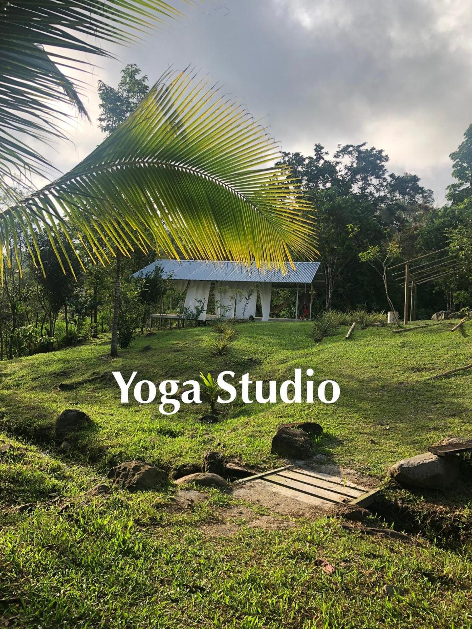 Soursop Hostel Cueta Ngoại thất bức ảnh